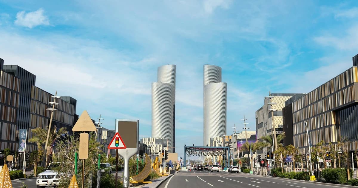 Lusail Boulevard in Downtown Lusail with the twisted Lusail Plaza Towers at Al Sa'ad Plaza